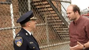 The Wire 2. sezon 11. bölüm görseli