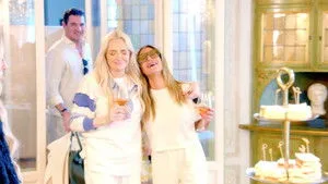 The Real Housewives of Beverly Hills 15. sezon 13. bölüm görseli