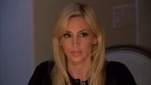 The Real Housewives of Beverly Hills 2. sezon 10. bölüm görseli