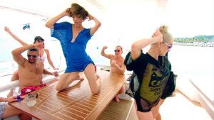 The Real Housewives of Beverly Hills 7. sezon 11. bölüm görseli