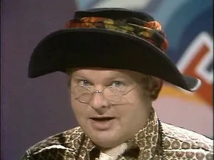 The Benny Hill Show 2. sezon 1. bölüm görseli