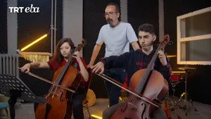 Bağlama, Ud, Cümbüş ve Piyano Çalıyoruz