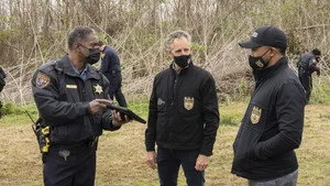 NCIS: New Orleans 7. sezon 9. bölüm görseli