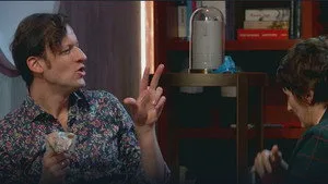 LOL: Si te ríes, pierdes 1. sezon 3. bölüm görseli