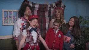 Una familia de diez 3. sezon 4. bölüm görseli