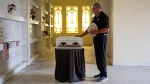 Naming the Dead 1. sezon 1. bölüm görseli