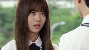 Who Are You: School 2015 1. sezon 16. bölüm görseli