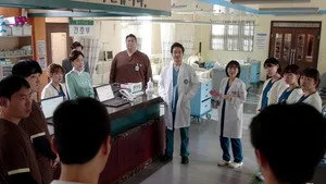 Dr. Romantic 3. sezon 5. bölüm görseli