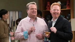 Modern Family 9. sezon 15. bölüm görseli