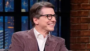 Late Night with Seth Meyers 13. sezon 57. bölüm görseli