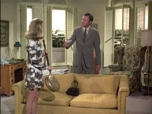 Bewitched 7. sezon 3. bölüm görseli