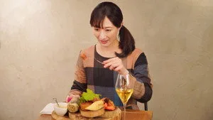 Wakako Zake 7. sezon 11. bölüm görseli