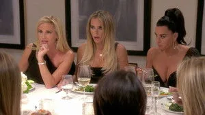 The Real Housewives of Beverly Hills 9. sezon 10. bölüm görseli