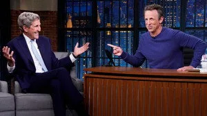 Late Night with Seth Meyers 9. sezon 3. bölüm görseli