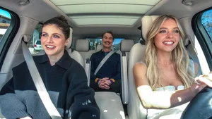 Murray Bartlett, Alexandra Daddario ve Sydney Sweeney