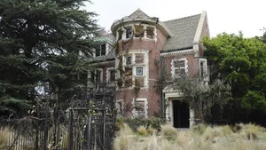 American Horror Story 1. sezon 1. bölüm görseli
