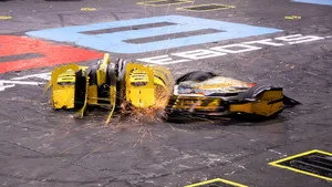 BattleBots 9. sezon 1. bölüm görseli