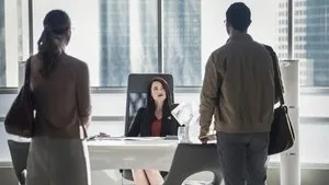 Supergirl 2. sezon 1. bölüm görseli