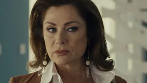Taşıyıcı Anne 1. sezon 15. bölüm görseli