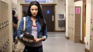 Pretty Little Liars 1. sezon 7. bölüm görseli