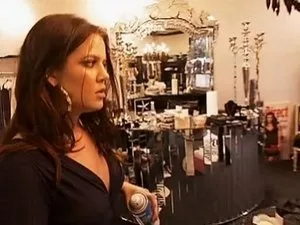 Keeping Up with the Kardashians 1. sezon 5. bölüm görseli