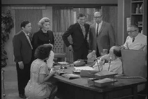 The Dick Van Dyke Show 2. sezon 32. bölüm görseli