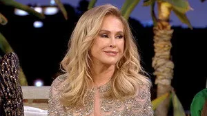 The Real Housewives of Beverly Hills 13. sezon 20. bölüm görseli