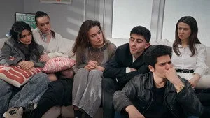 Biz Bir Aileyiz 1. sezon 9. bölüm görseli
