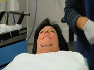 Keeping Up with the Kardashians 6. sezon 14. bölüm görseli