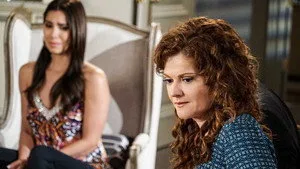 Devious Maids 3. sezon 13. bölüm görseli
