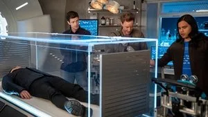 The Flash 6. sezon 18. bölüm görseli