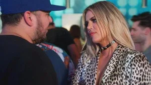 Keeping Up with the Kardashians 12. sezon 16. bölüm görseli
