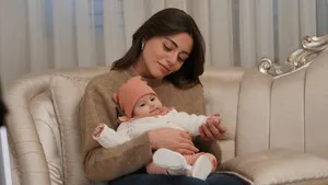 Kızılcık Şerbeti 2. sezon 12. bölüm görseli