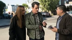 Modern Family 9. sezon 13. bölüm görseli