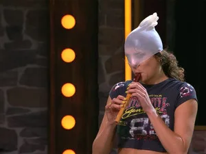 LOL: Kto się śmieje ostatni 1. sezon 4. bölüm görseli