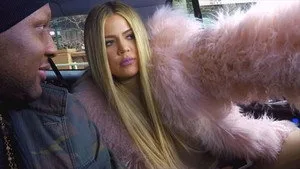 Keeping Up with the Kardashians 12. sezon 2. bölüm görseli