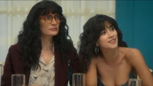 Çirkin Betty, Hikaye Devam Ediyor 2. sezon 1. bölüm görseli
