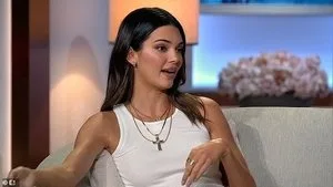 Keeping Up with the Kardashians 20. sezon 14. bölüm görseli