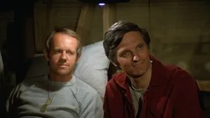 M*A*S*H 5. sezon 17. bölüm görseli