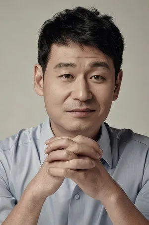 박혁권