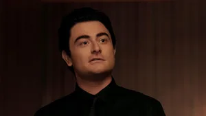 Yükleme 4. sezon 3. bölüm görseli
