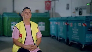 Kadın Eli Değdi / Şenay Tezcan