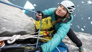 Alex Honnold ile Arktik Tırmanışı 1. sezon 3. bölüm görseli