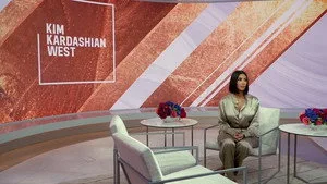 Keeping Up with the Kardashians 18. sezon 1. bölüm görseli