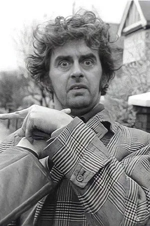 Ian MacNaughton