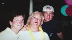 Amy Bradley Is Missing 1. sezon 2. bölüm görseli