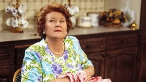 Keeping Up Appearances 0. sezon 3. bölüm görseli