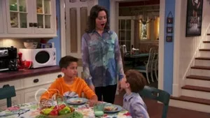Liv and Maddie 1. sezon 16. bölüm görseli