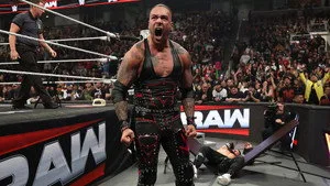 WWE Raw 33. sezon 2. bölüm görseli
