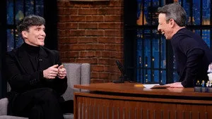 Late Night with Seth Meyers 13. sezon 74. bölüm görseli